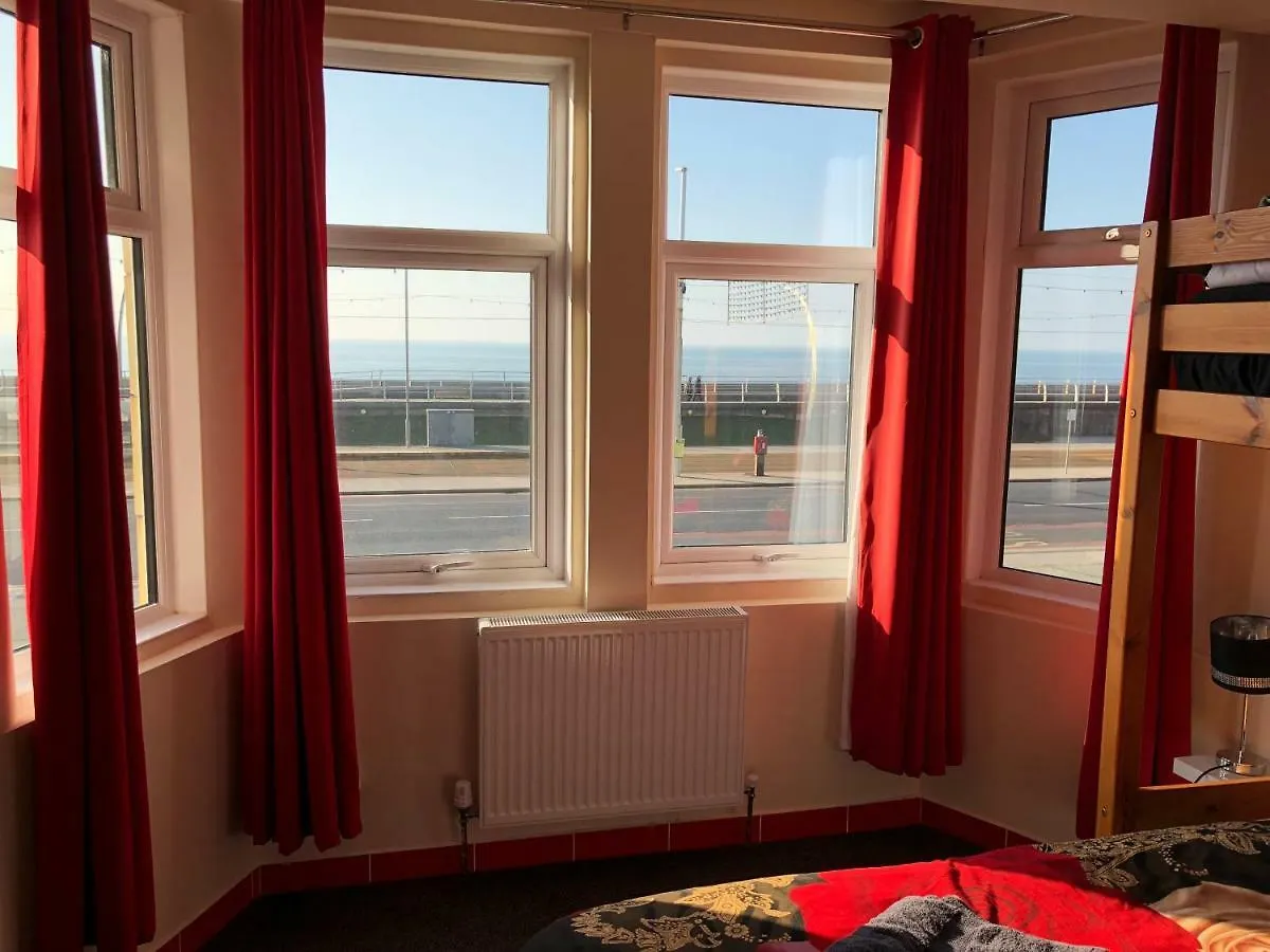 Hotel Red Roomz Blackpool