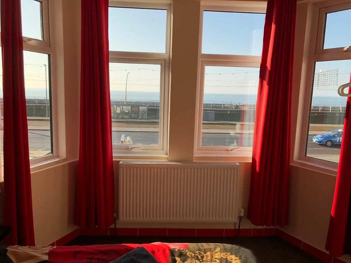 Hotel Red Roomz Blackpool